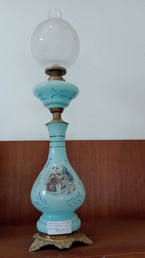 Antica lampada a olio dip a mano 