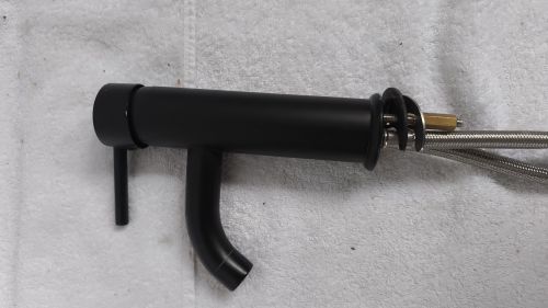  Rubinetto nero  per lava