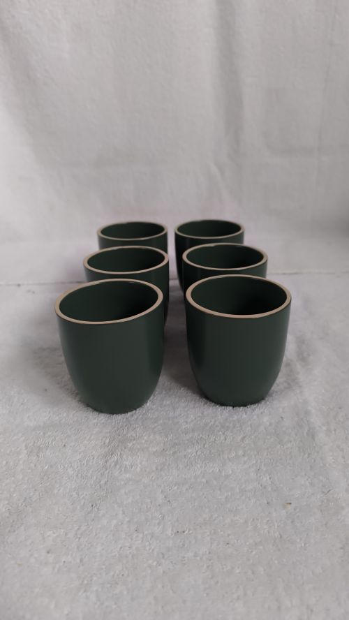  Sei bicchieri in ceramic