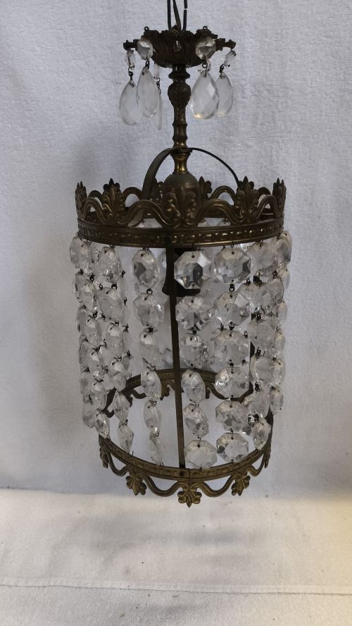  Lampadario dorato con go