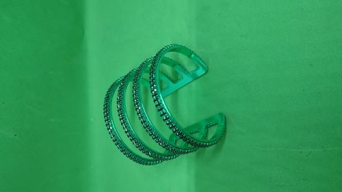  Bracciale verde