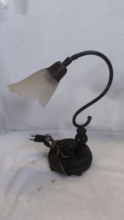  Lampada da tavolo con ba
