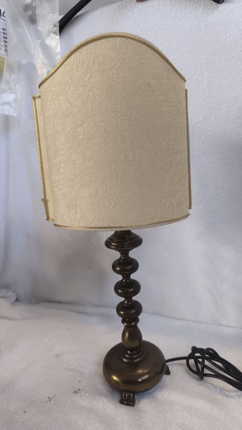 Lampada da tavolo in otto