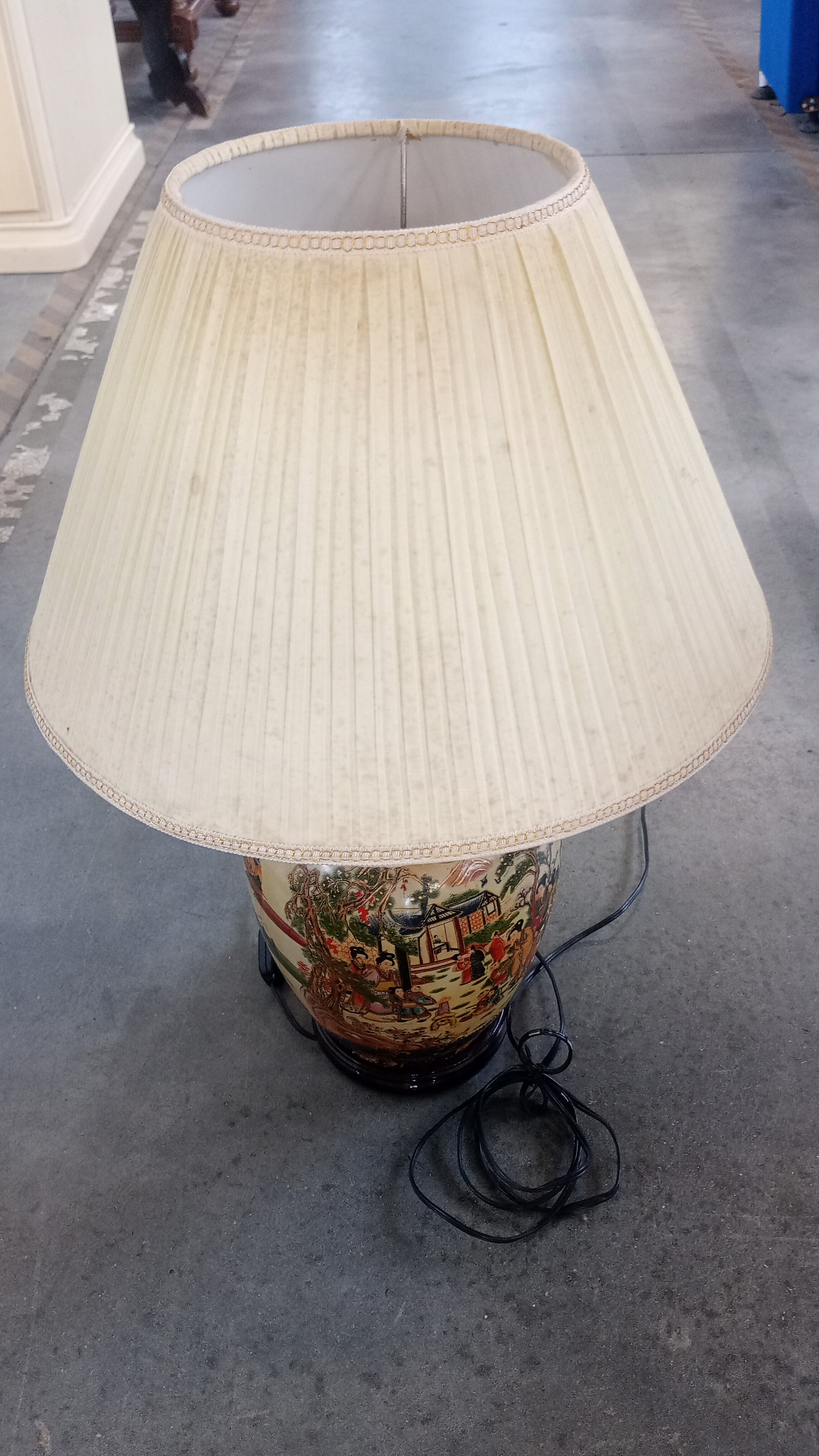 LAMPADA DA TAVOLO ORIENTA