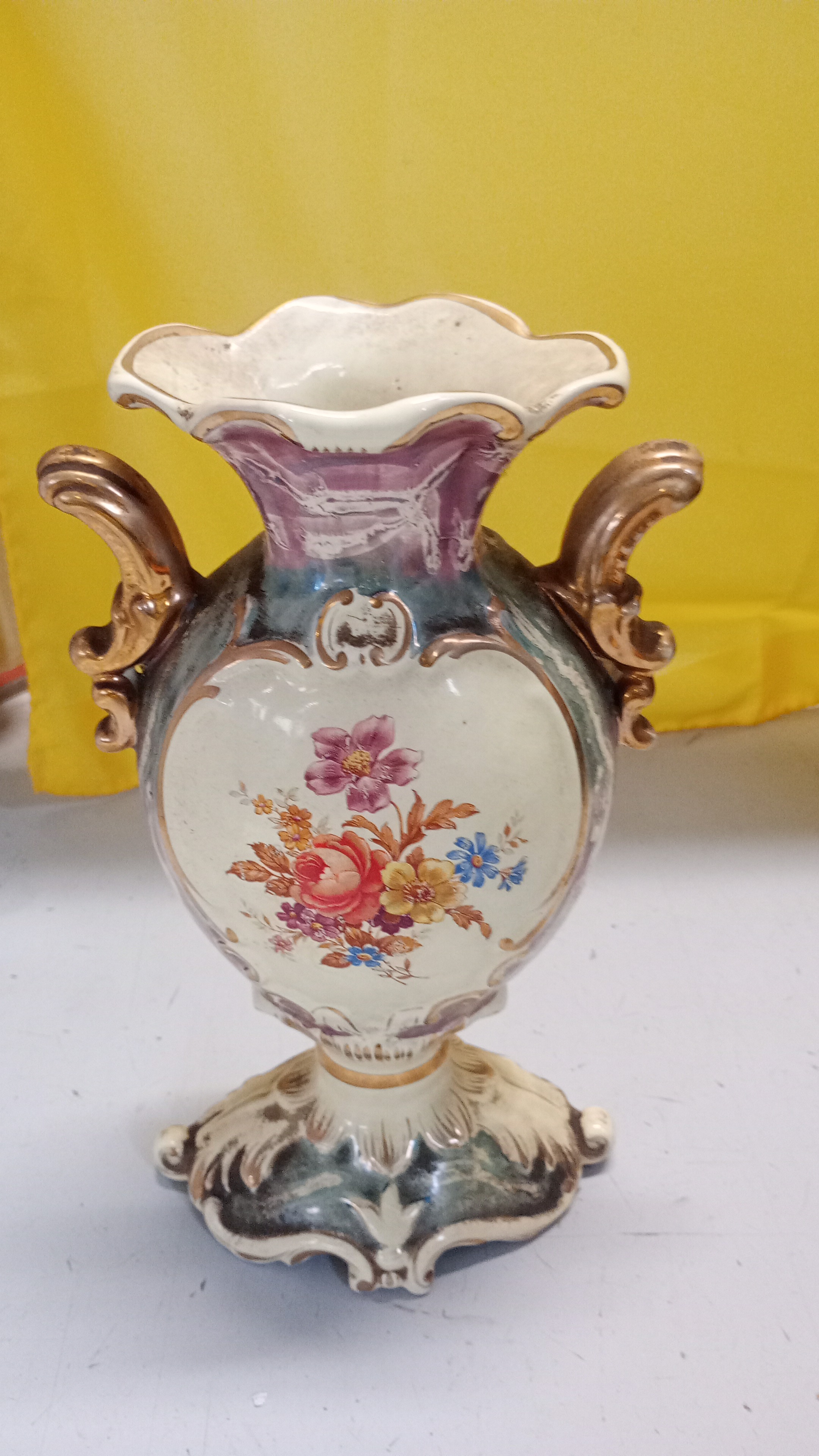  Vaso in ceramica 