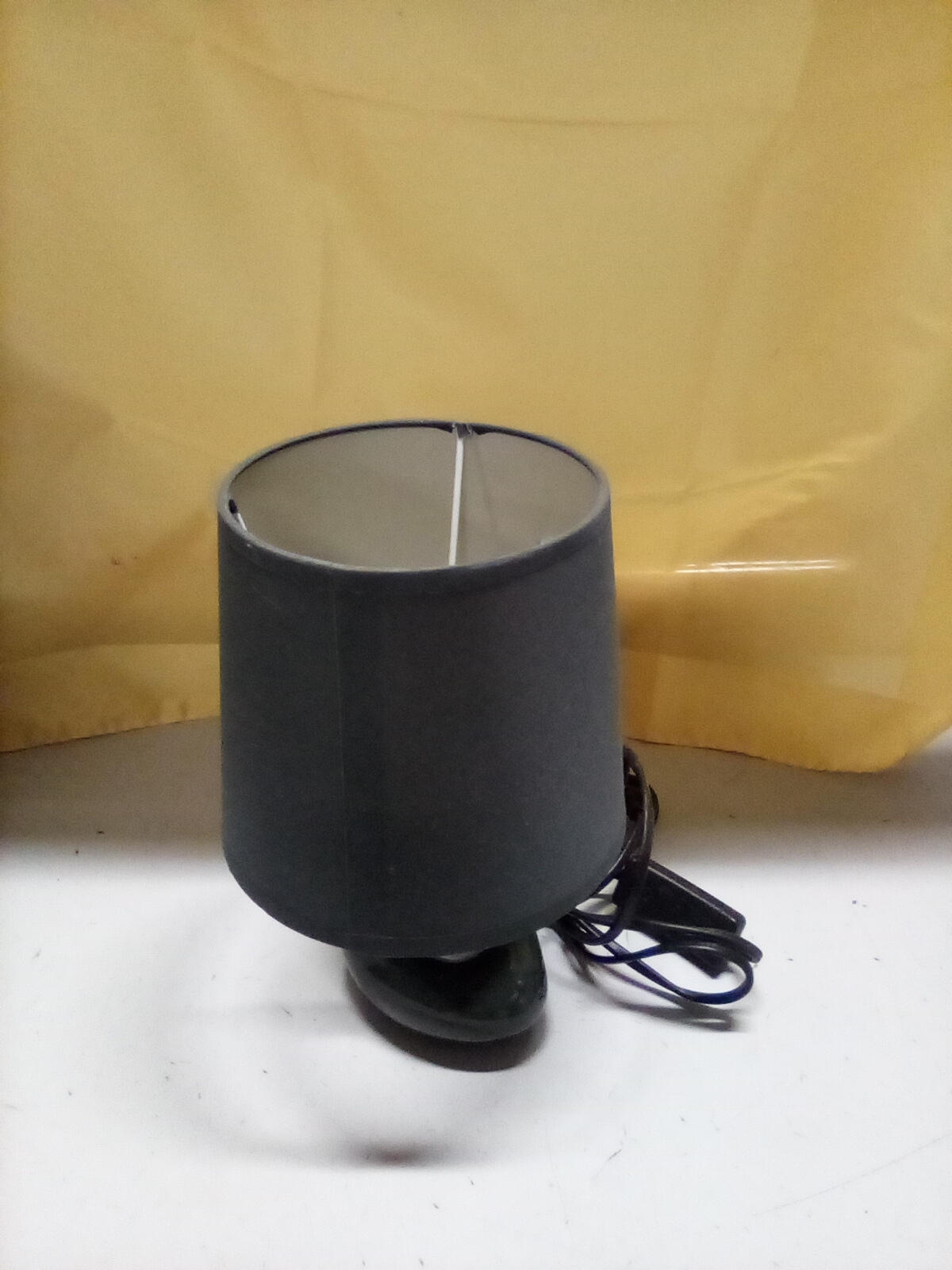 LAMPADA DA TAVOLO FORMA P